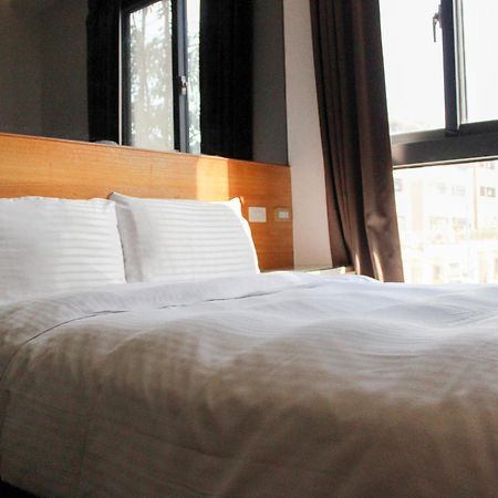 Check Inn Express Taichung Fuxing Hall 2 Экстерьер фото