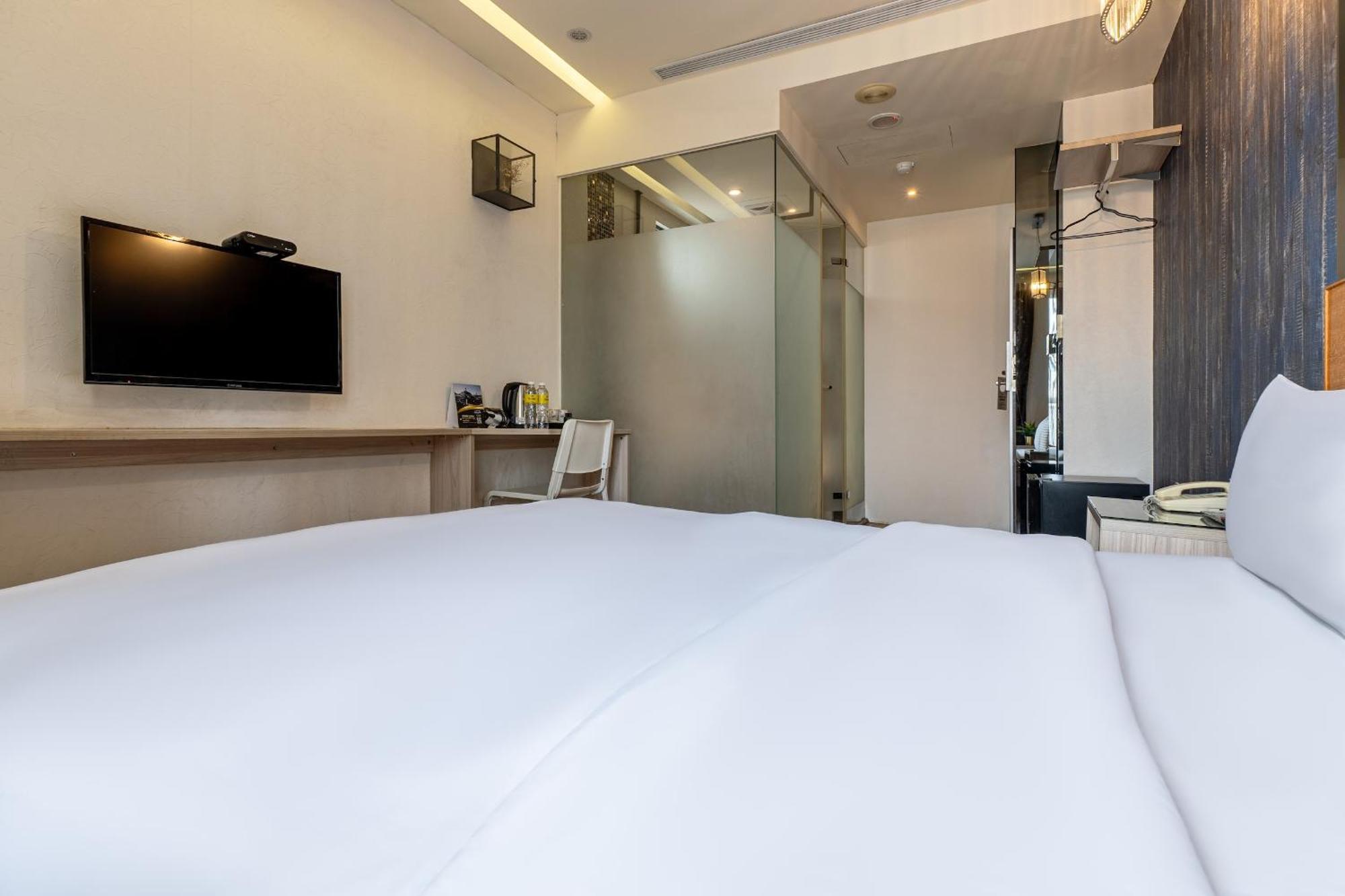 Check Inn Express Taichung Fuxing Hall 2 Экстерьер фото