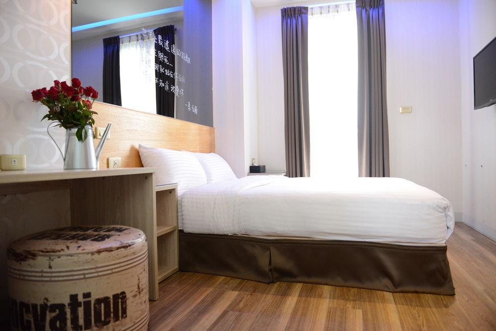Check Inn Express Taichung Fuxing Hall 2 Экстерьер фото