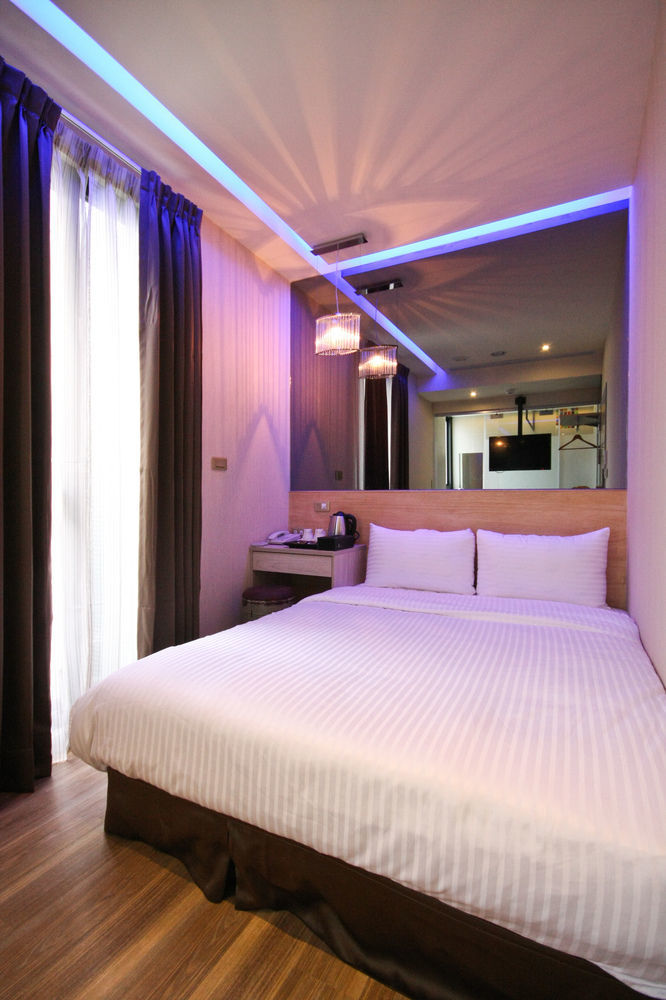 Check Inn Express Taichung Fuxing Hall 2 Экстерьер фото